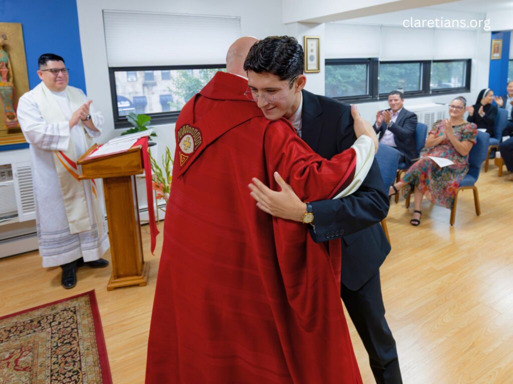 welcoming new cadidates to the Claretian mission